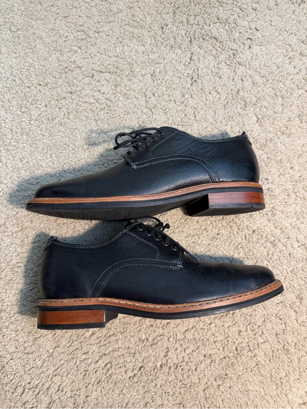Cole Haan Men's Black Leather Lace-Up Dress Shoes with Brown Welt
